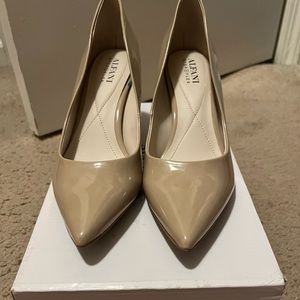 Women’s Alfani pumps in great condition